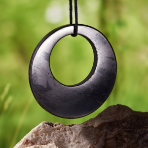 Shungite Pendant – Ring 5cm